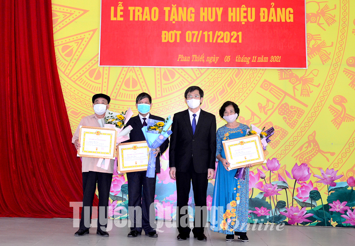Ảnh tin