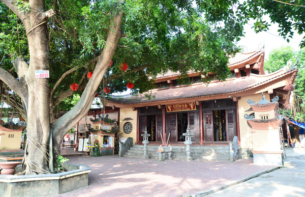 Đền Mẫu Tam Cờ Tuyên Quang: Khám Phá Nét Đẹp Tâm Linh và Văn Hóa