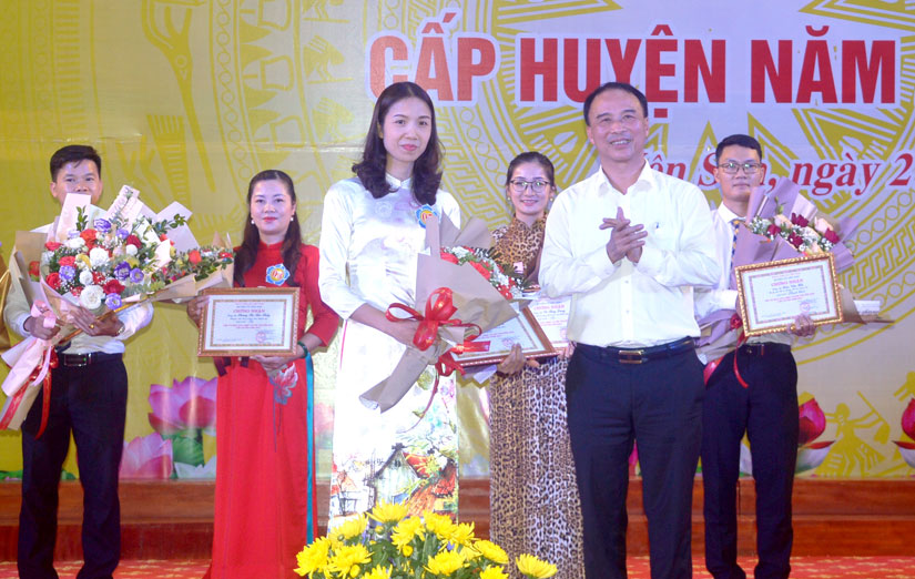 Ảnh tin