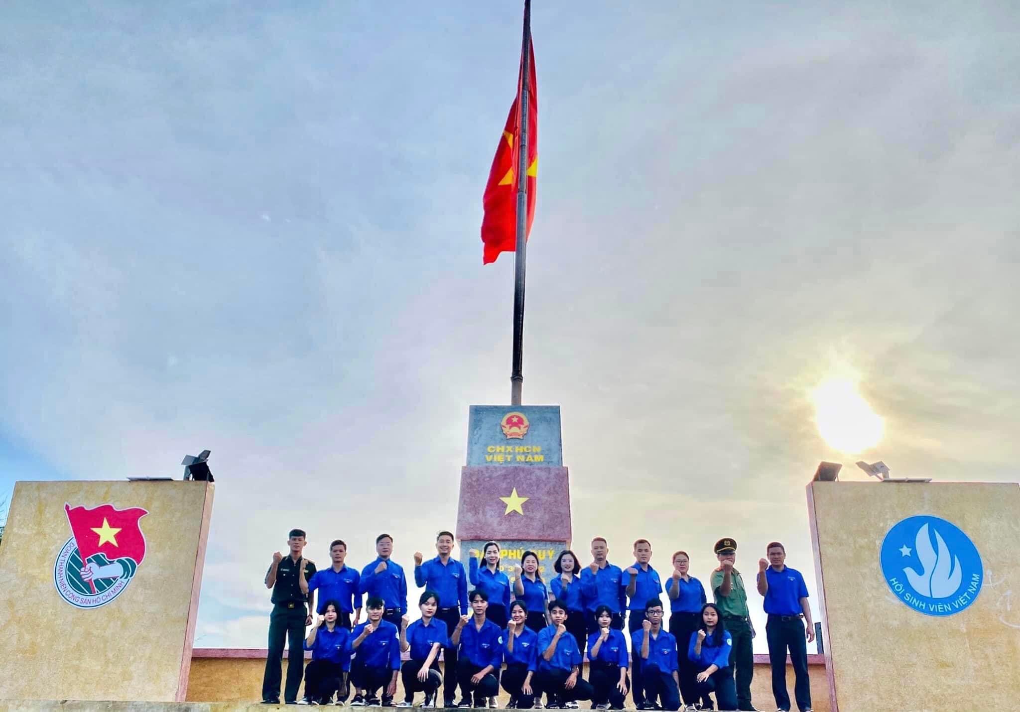 Các cấp bộ Đoàn và tuổi trẻ Tuyên Quang  hướng về Đại hội Đoàn toàn tỉnh, nhiệm kỳ 2022 - 2027.