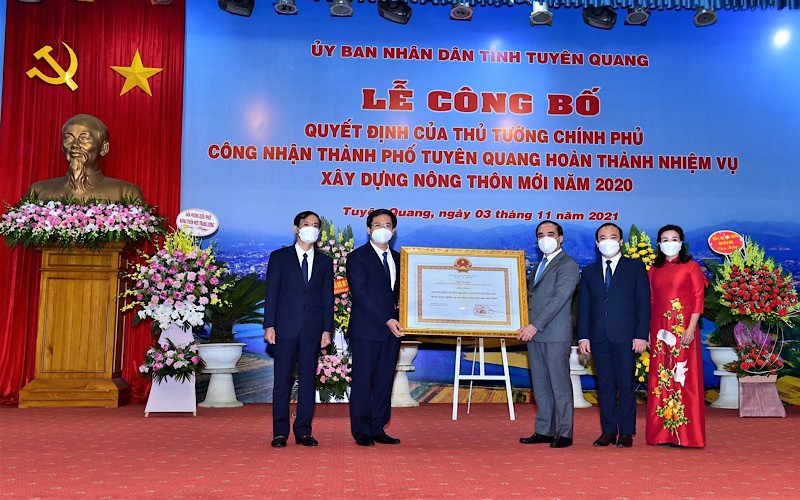 Đổi mới phong cách làm việc, tinh thần, thái độ phục vụ Nhân dân tại Tuyên Quang