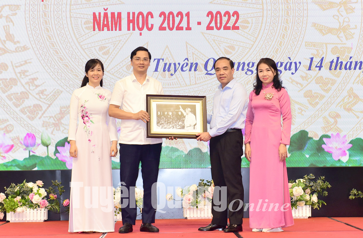 Ảnh tin