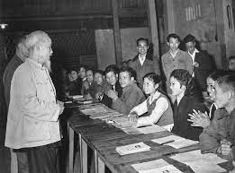 Đảng viên cần không ngừng học tập, tự cải tạo, nâng cao mình theo tư tưởng Hồ Chí Minh!