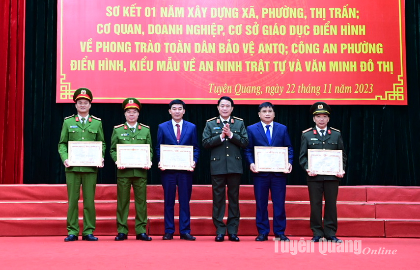 Ảnh tin