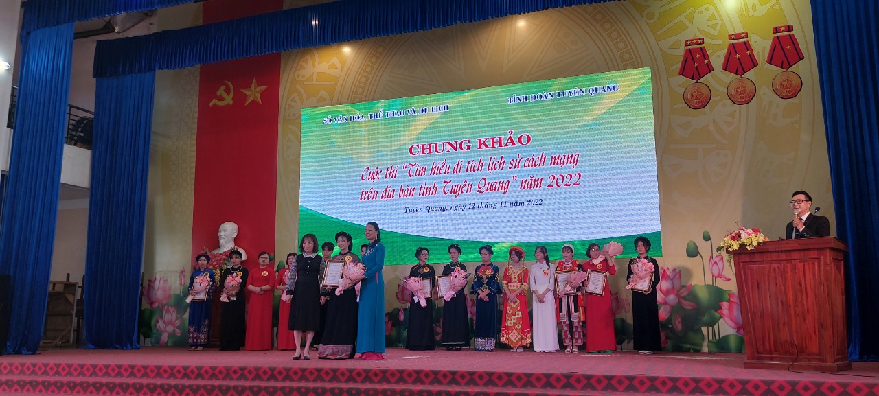 Một số giải pháp nâng cao hiệu quả công tác giáo dục lịch sử Đảng trong hệ thống giáo dục trên địa bàn tỉnh Tuyên Quang