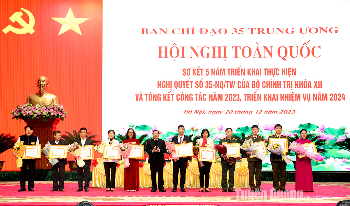 Ảnh tin