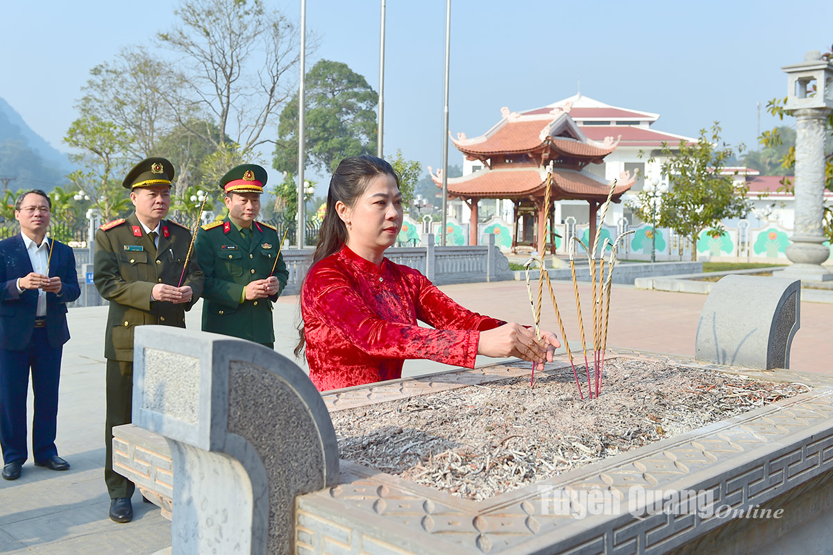 Ảnh tin