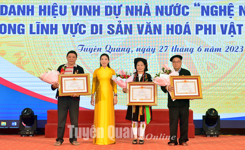 Ảnh tin