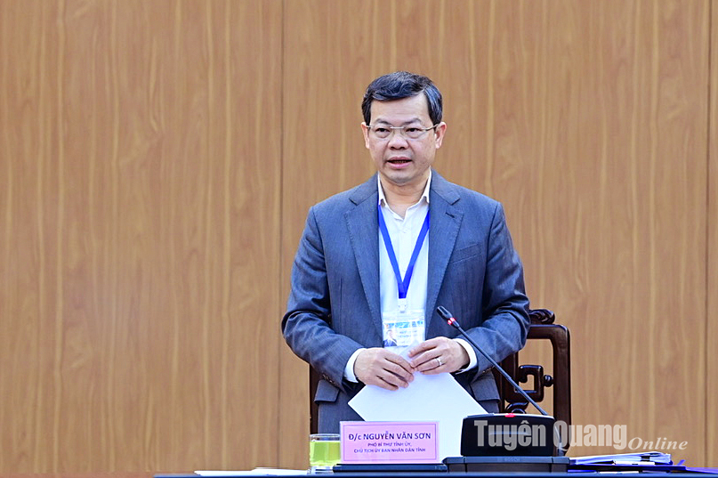 Chủ tịch UBND tỉnh Nguyễn Văn Sơn tiếp công dân của huyện Lâm Bình
