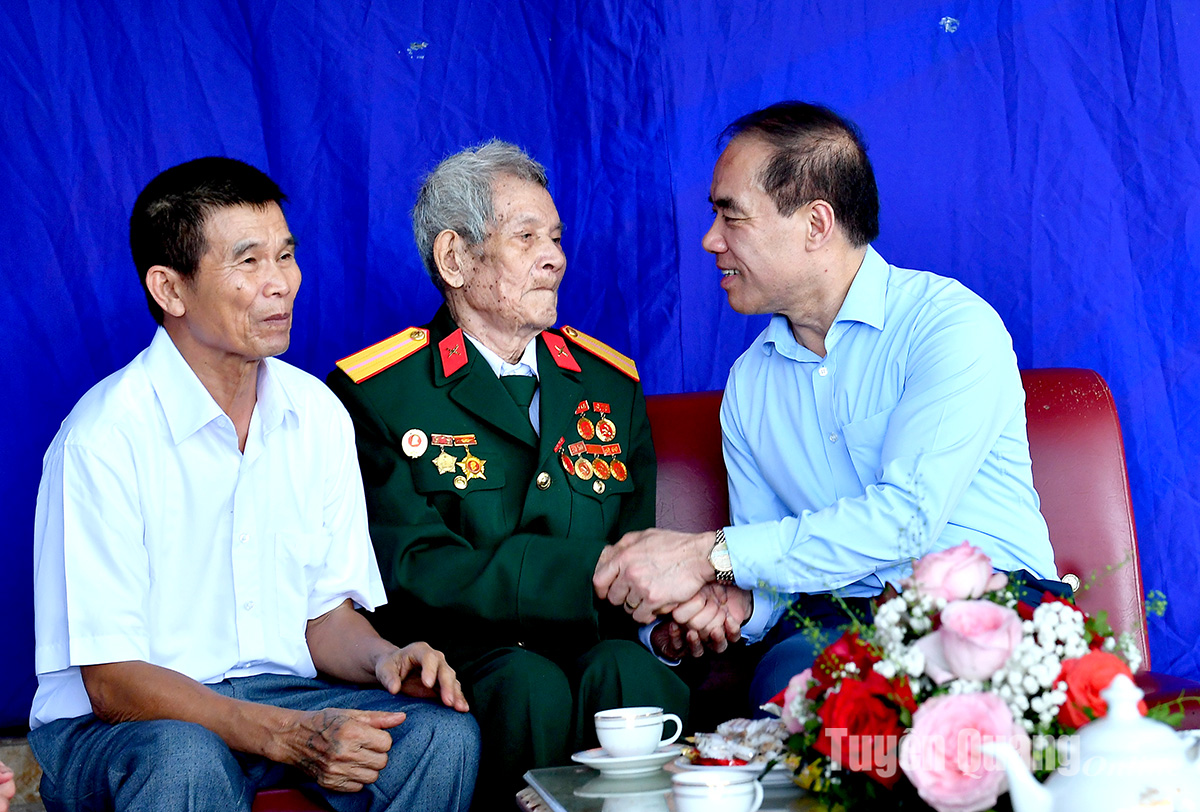 Ảnh tin