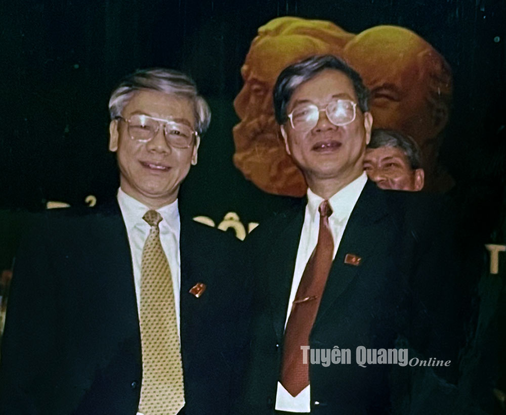 Ảnh tin