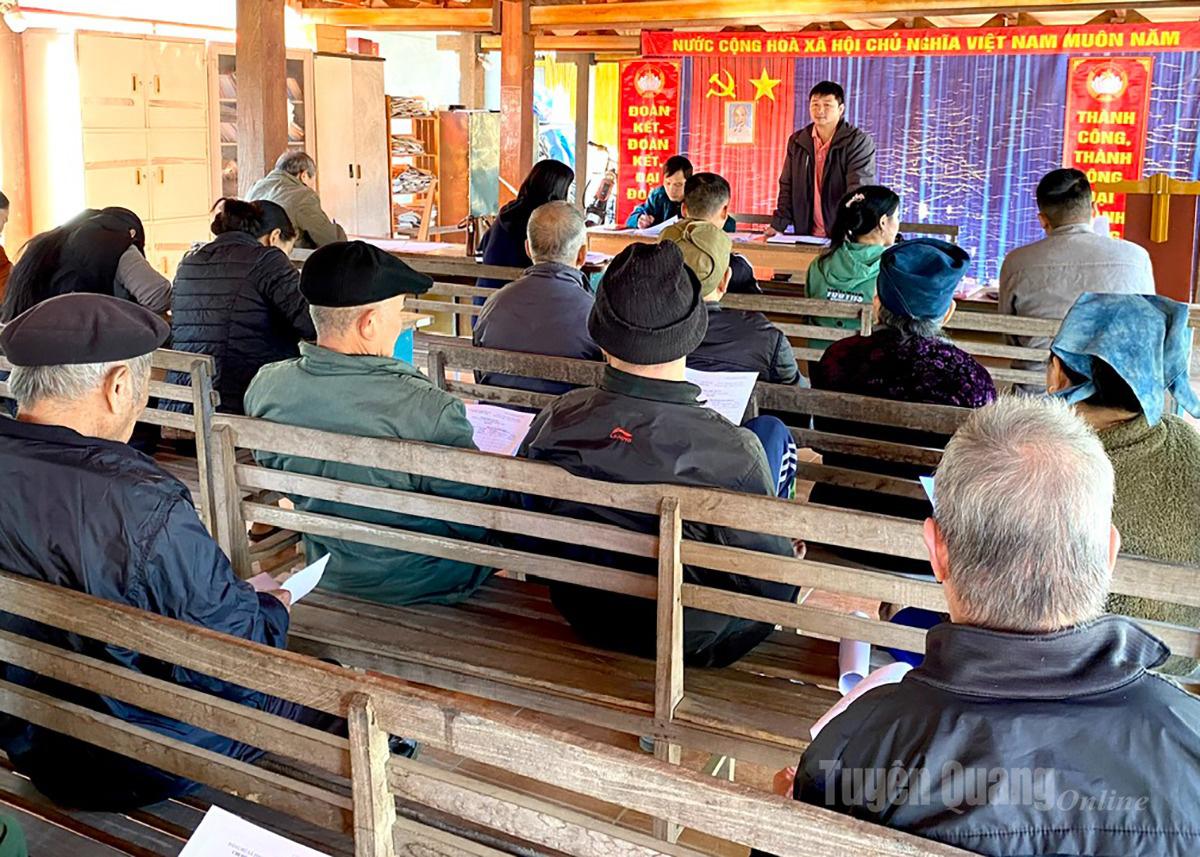 Đẩy mạnh tuyên truyền, tổ chức tốt đợt cao điểm lấy ý kiến của cán bộ, đảng viên và Nhân dân và dự thảo văn kiện trình Đại hội XIV của Đảng