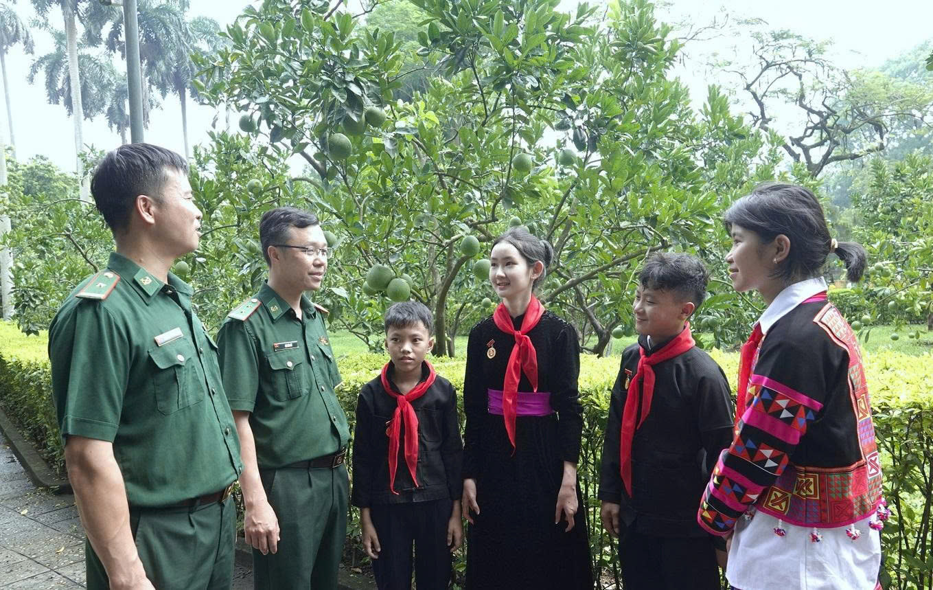 Bình yên “phên dậu Tổ Quốc” bằng sức mạnh lòng dân