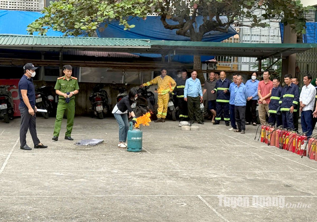 Chủ động phòng cháy tại các chợ truyền thống