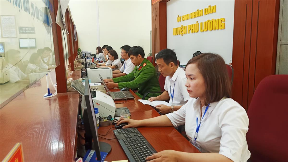 Định hướng sắp xếp cơ sở y tế, giáo dục và đơn vị sự nghiệp công lập trực thuộc UBND cấp huyện