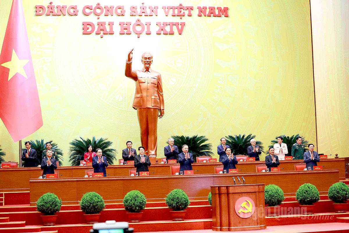 559 chính đảng, tổ chức, bạn bè quốc tế và kiều bào ta gửi Điện mừng Đại hội