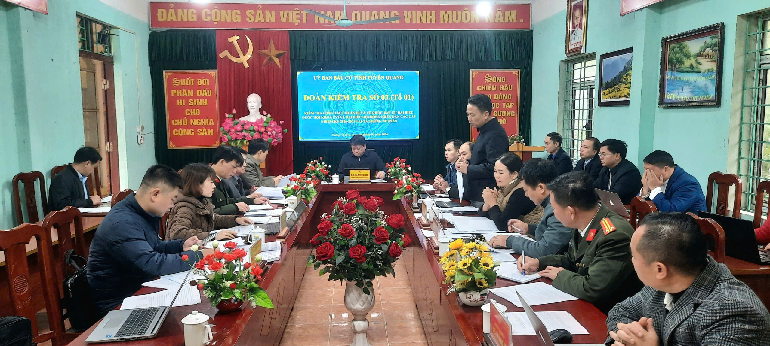 Đoàn kiểm tra Ủy ban bầu cử tỉnh kiểm tra công tác chuẩn bị bầu cử tại xã Thông nguyên