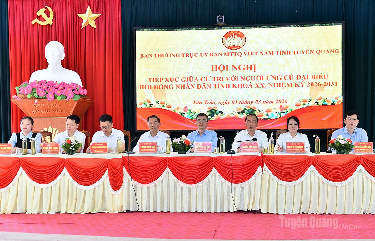 Chủ tịch HĐND tỉnh Nguyễn Văn Sơn tiếp xúc cử tri tại xã Tân Trào