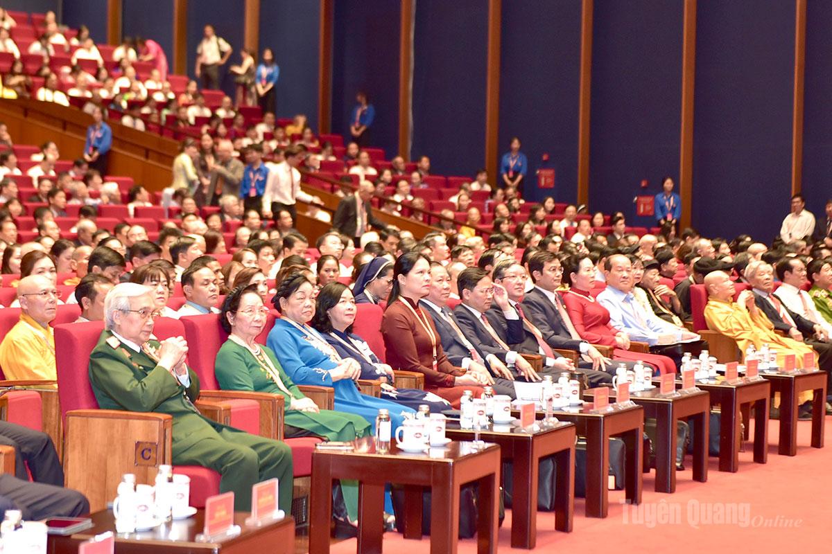 Các đại biểu dự Đại hôi.