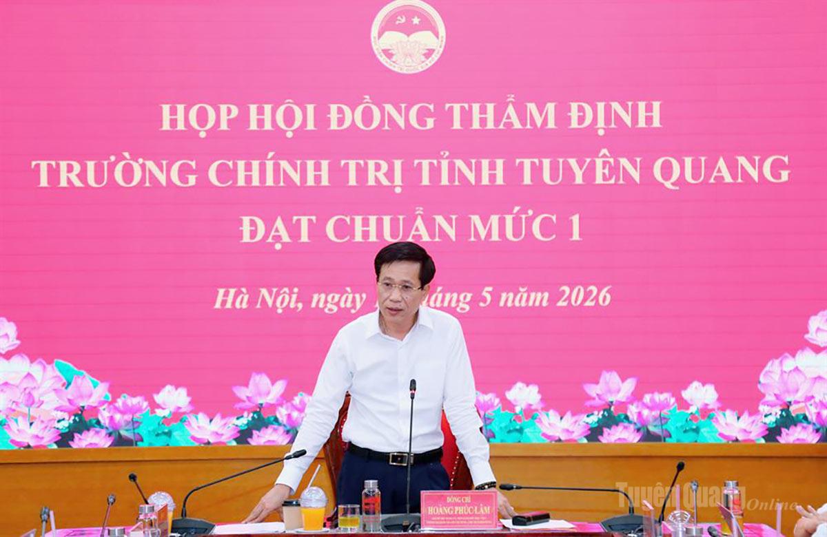 PGS,TS Hoàng Phúc Lâm, Phó Bí thư Đảng uỷ, Phó Giám đốc Học viện, Chủ tịch Hội đồng thẩm định dự và chủ trì cuộc họp.