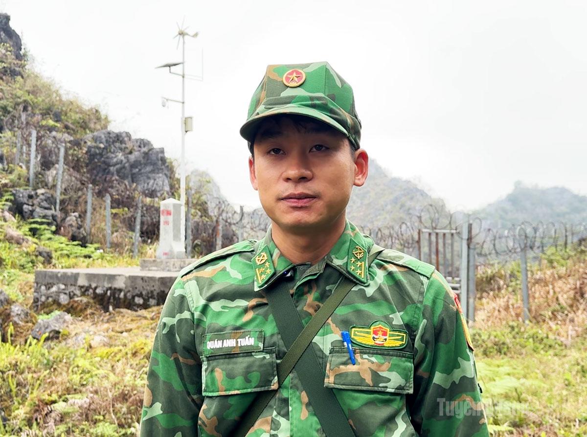 Đồng chí Quán Anh Tuấn, 
Trạm trưởng Trạm Kiểm soát 
biên phòng Phó Bảng