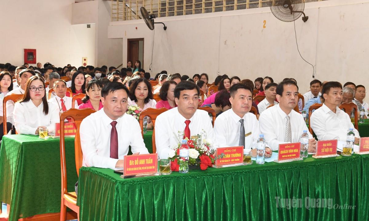 Đồng chí Phó Chủ tịch UBND tỉnh Đỗ Anh Tuấn và các đại biểu dự lễ công bố.