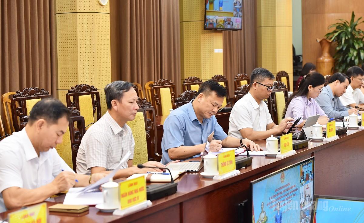 Các đại biểu dự hội nghị.