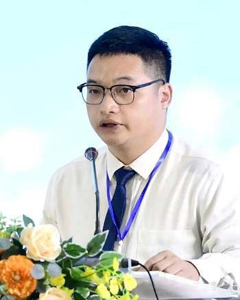 Nhà báo Ma Ngọc Hưng, Phó Trưởng phòng Thời sự,
Báo và phát thanh, truyền hình Tuyên Quang
