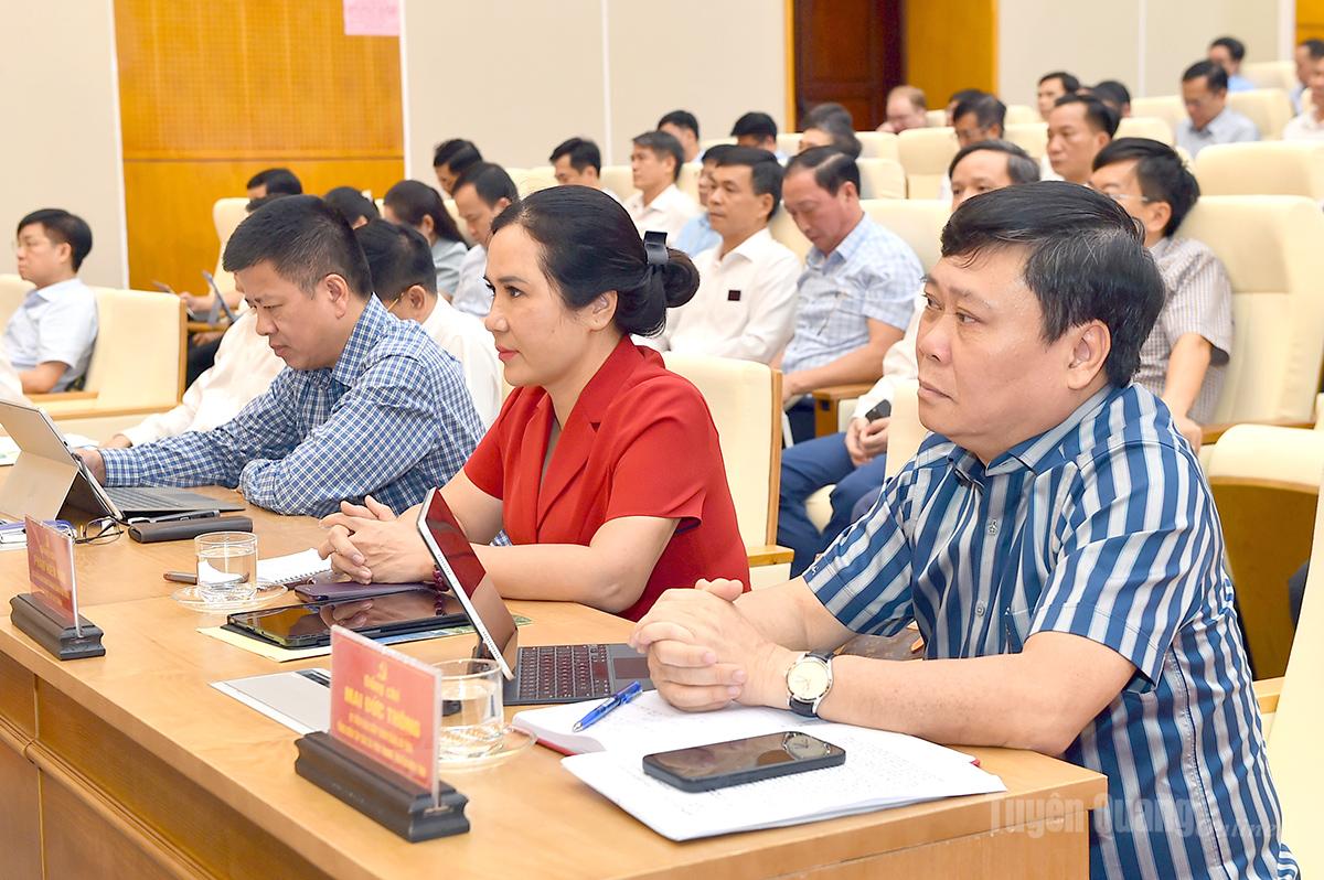Các đại biểu dự hội nghị.