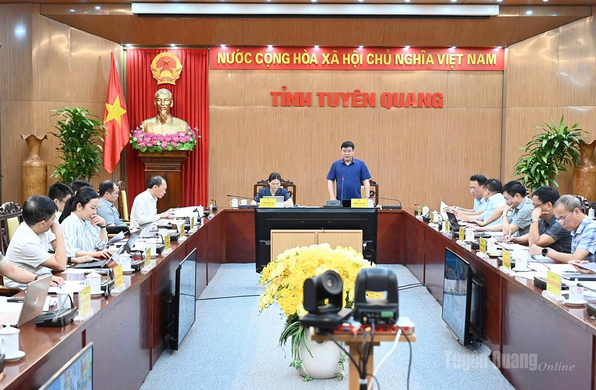 Quang cảnh buổi làm việc.