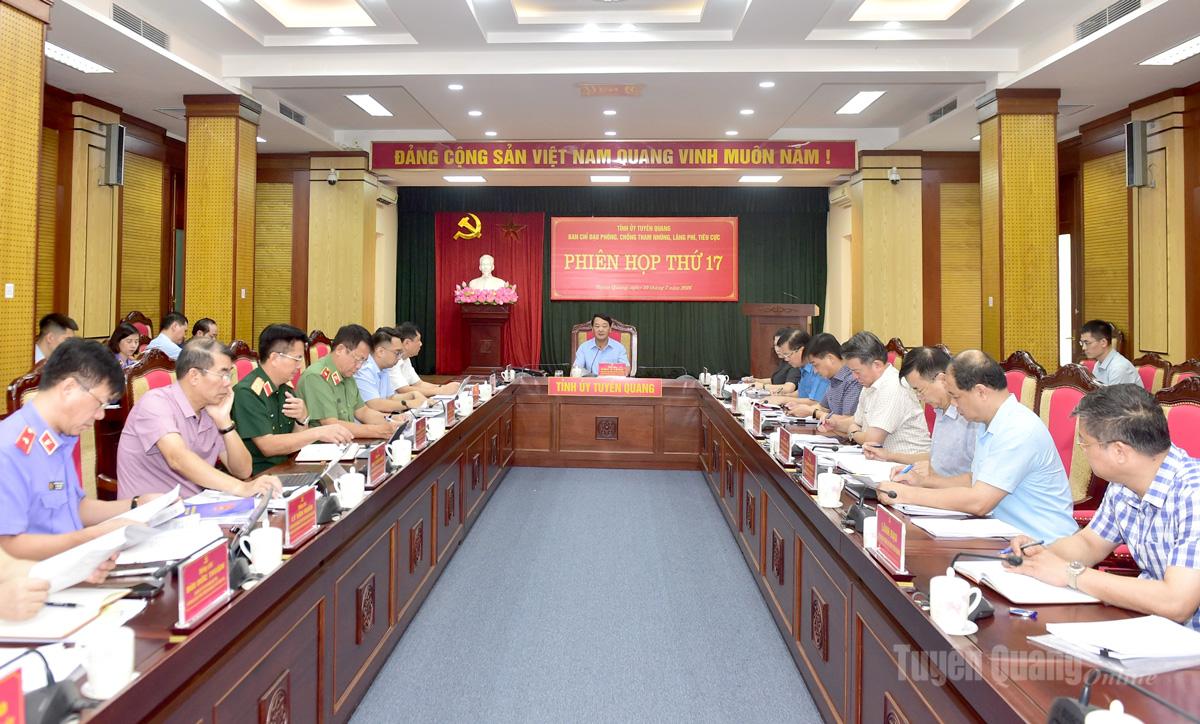 Các đại biểu tại phiên họp