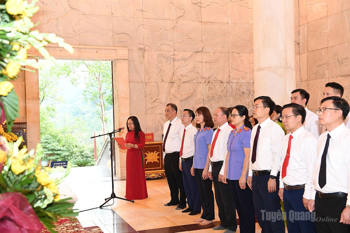 Lễ báo công dâng Bác tổ chức tại Khu Di tích Quốc gia đặc biệt Pác Bó.