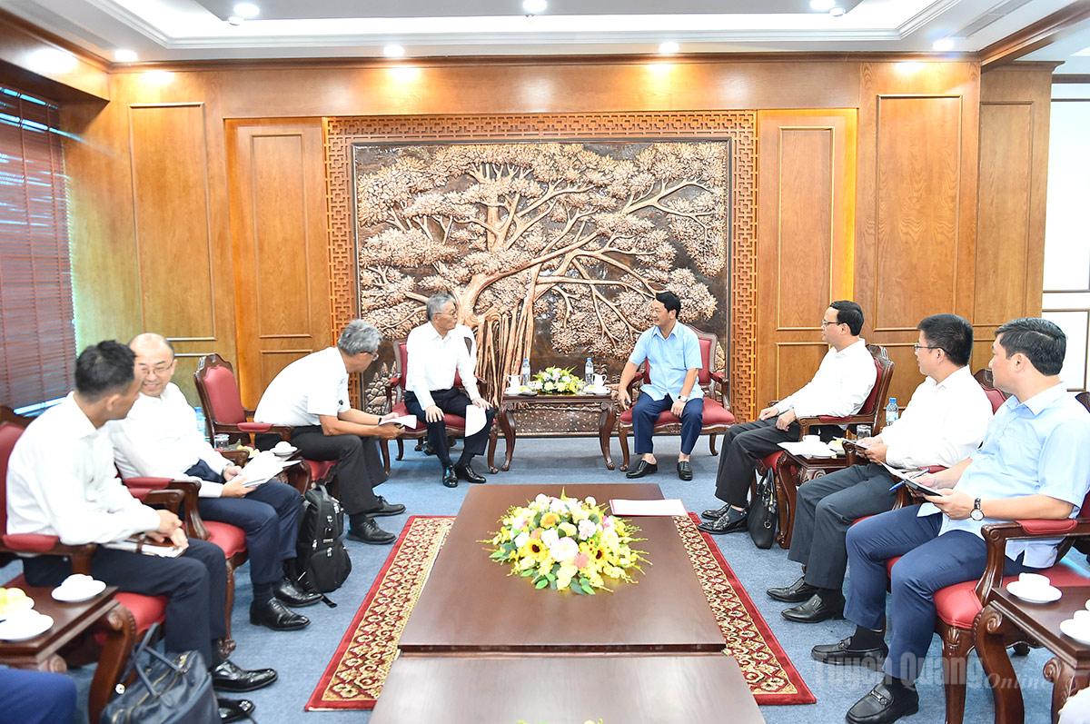 Bí thư Tỉnh ủy Hầu A Lềnh làm việc với lãnh đạo Công ty cổ phần EREX.