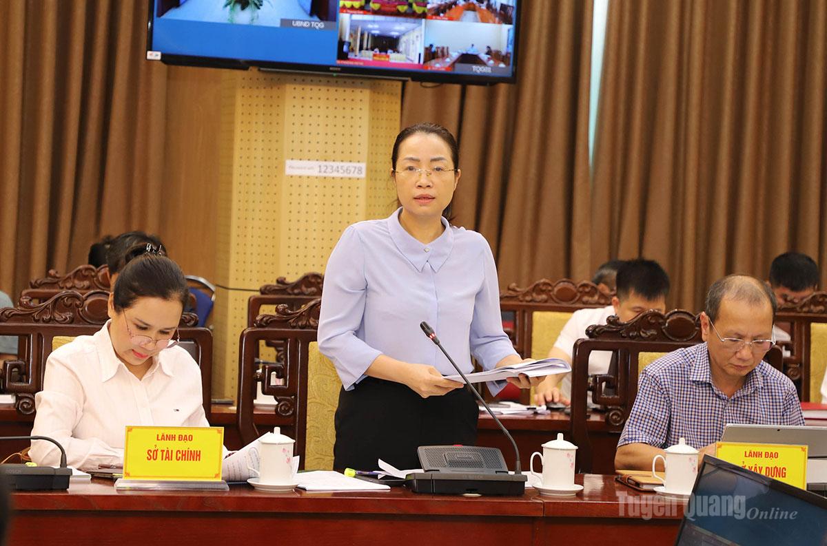 Lãnh đạo Sở Tài chính báo cáo tiến độ giải ngân vốn đầu tư công.