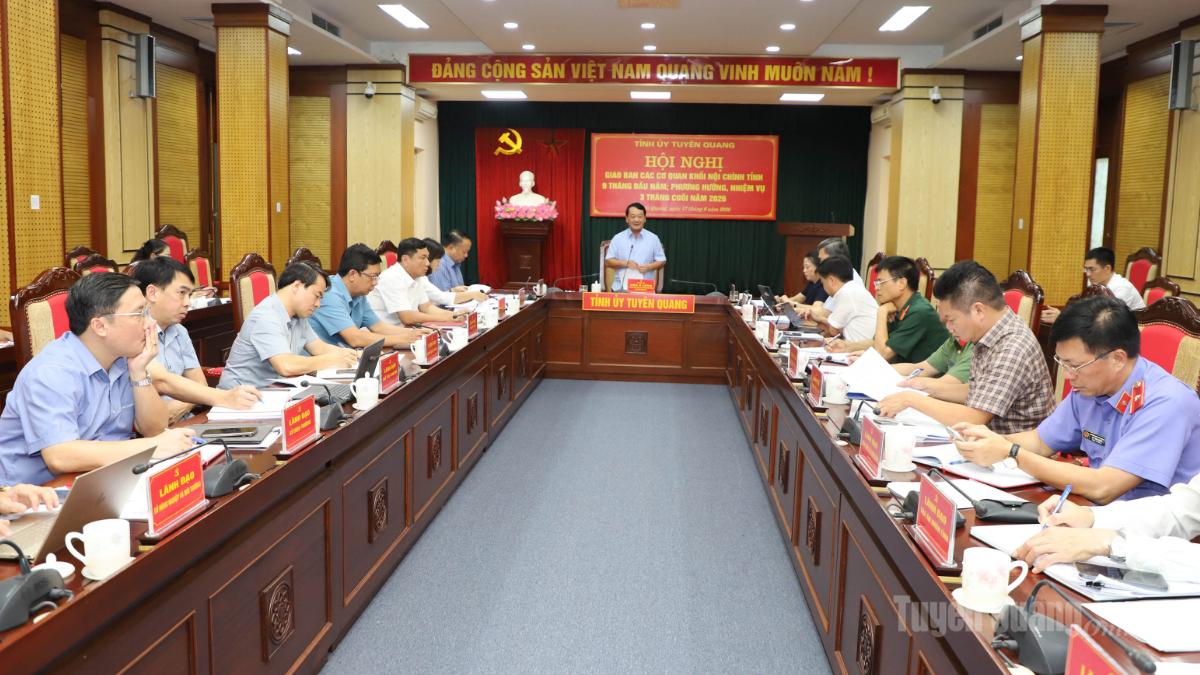 Quang cảnh hội nghị.