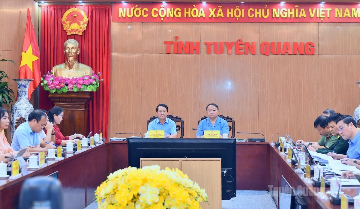 Các đồng chí Thường trực Tỉnh ủy chủ trì hội nghị tại điểm cầu Tuyên Quang.