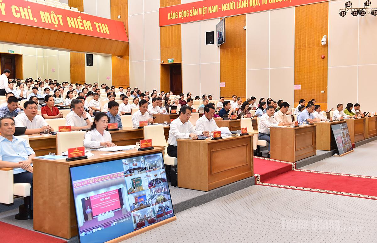 Các đại biểu dự hội nghị.