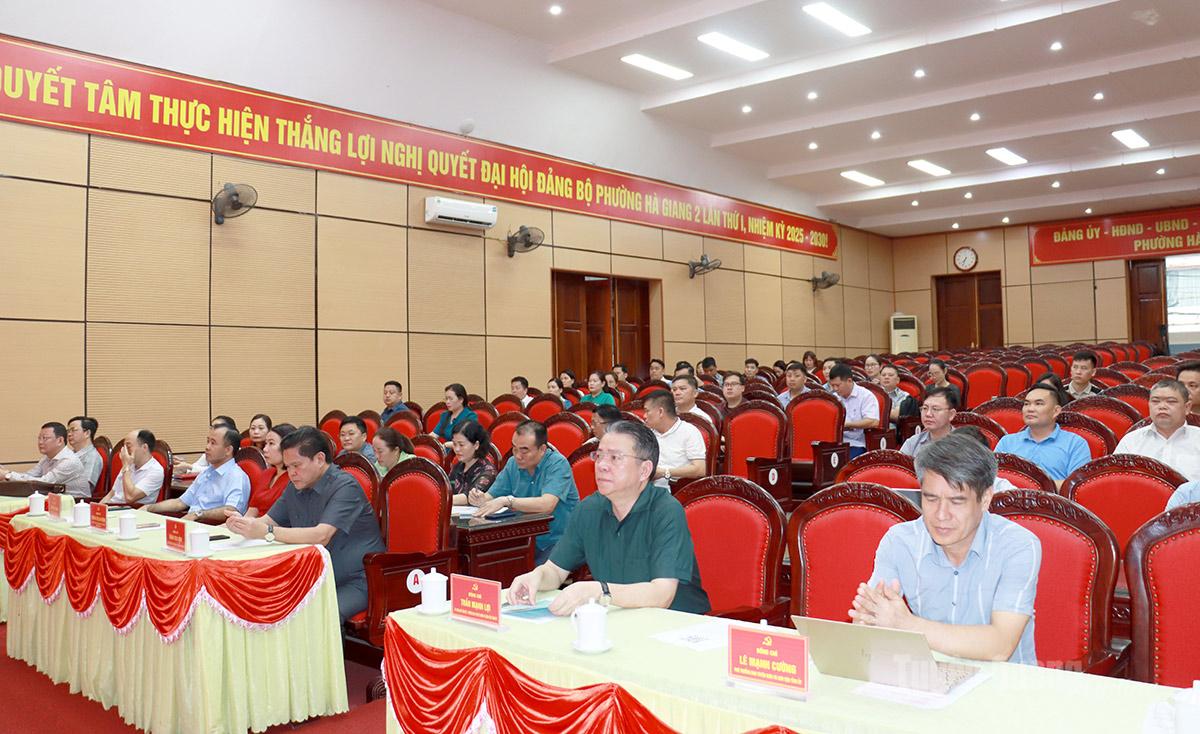Các đại biểu dự khai mạc lớp tập huấn.