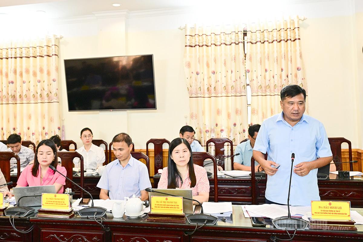 Đồng chí Hầu Minh Lợi, Uỷ viên Ban Thường vụ Tỉnh uỷ, Phó Chủ tịch Thường trực HĐND tỉnh phát biểu.