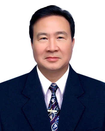 Đồng chí Nguyễn Bình Minh, Ủy viên Ban Thường vụ Đảng ủy, Phó Giám đốc Báo
và phát thanh, truyền hình Tuyên Quang, Phó Chủ tịch Hội Nhà báo tỉnh