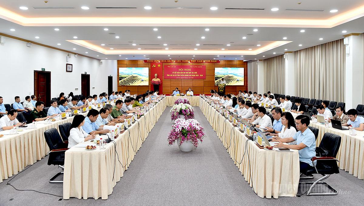 Quang cảnh hội nghị.
