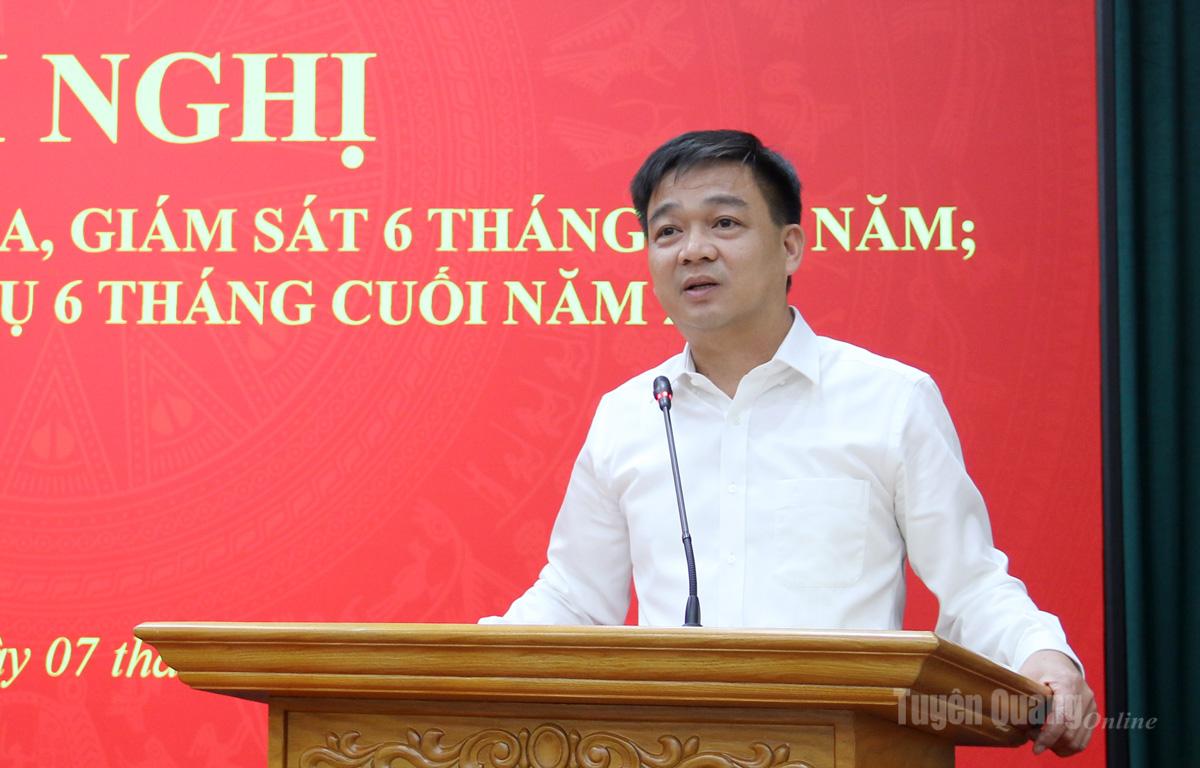 Đồng chí Nguyễn Hưng Vượng, Ủy viên Ban Thường vụ Tỉnh ủy, Chủ nhiệm UBKT Tỉnh ủy phát biểu kết luận tại Hội nghị.