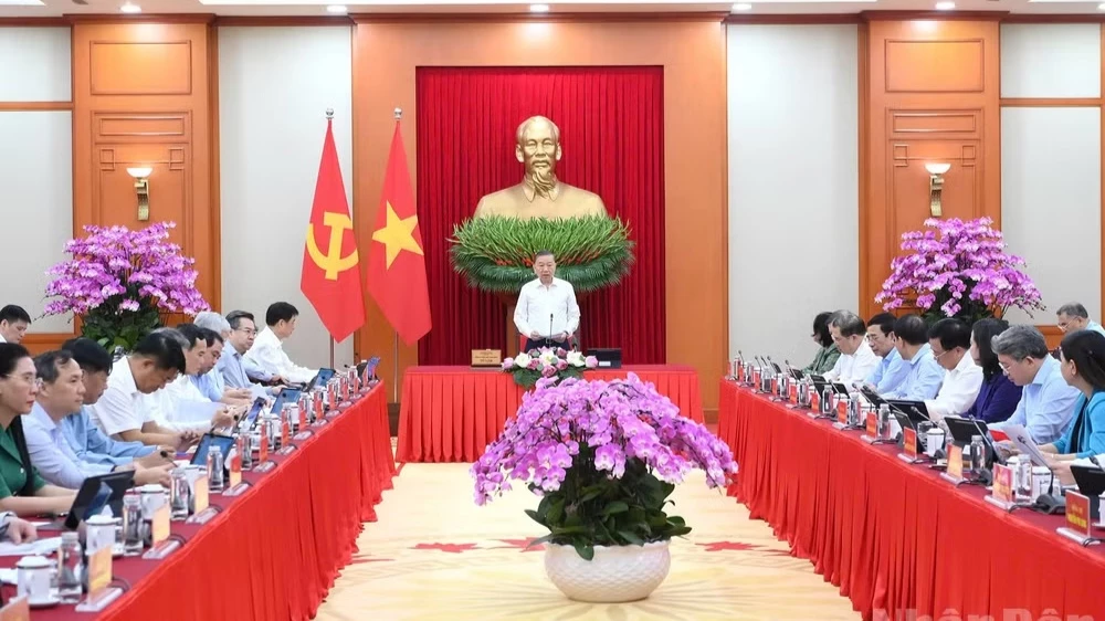 Ảnh tin