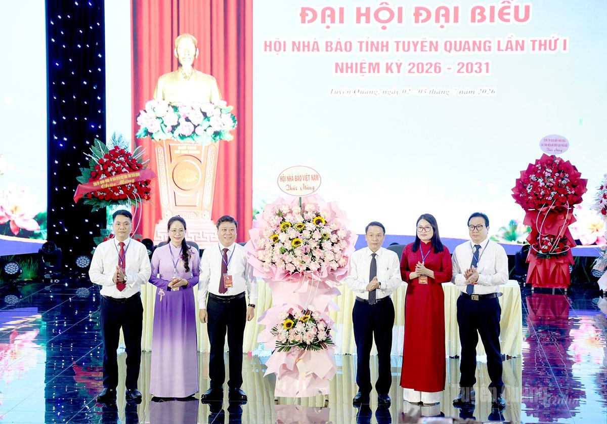 Ảnh tin