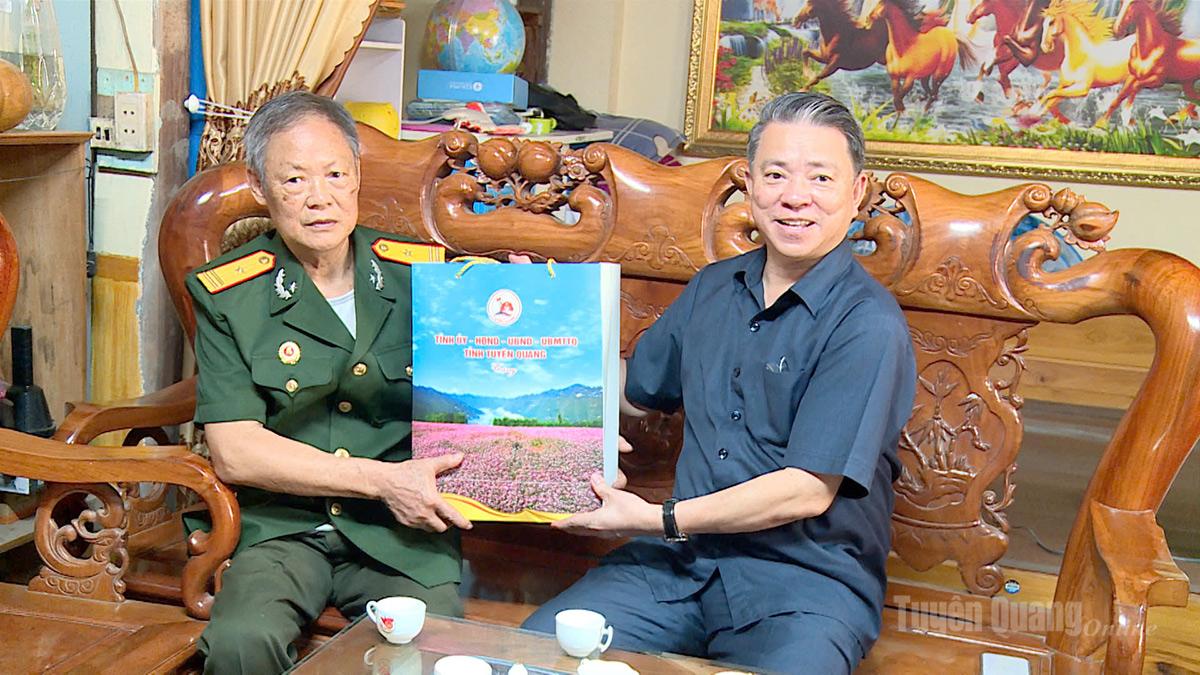 Ảnh tin