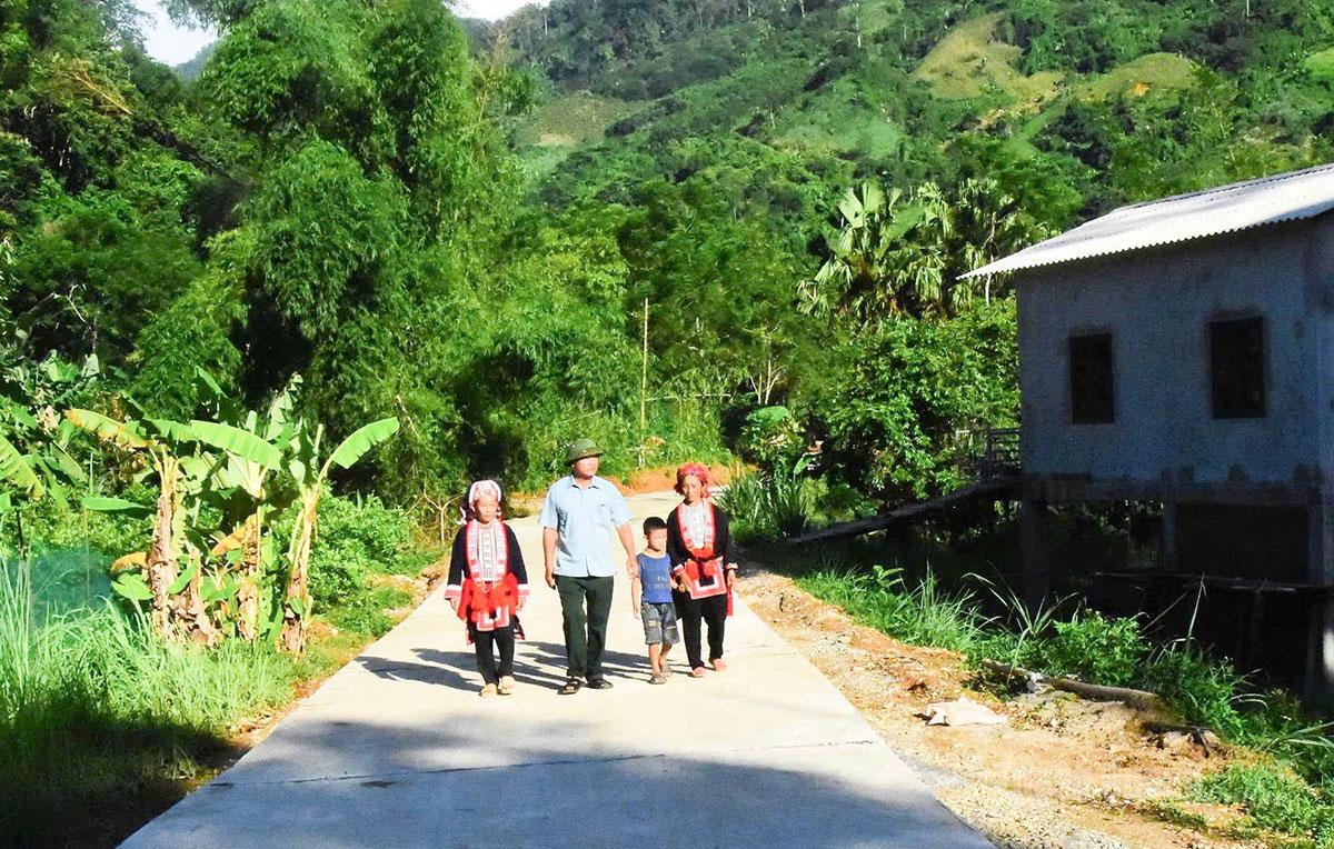 Nêu gương ở Phù Lưu