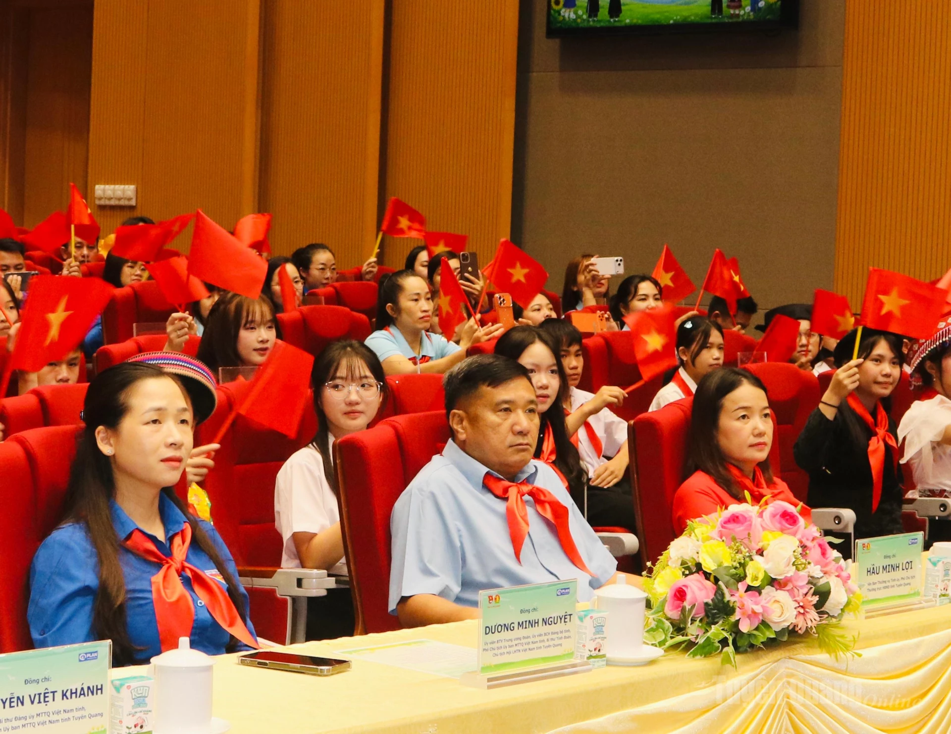 Ảnh tin