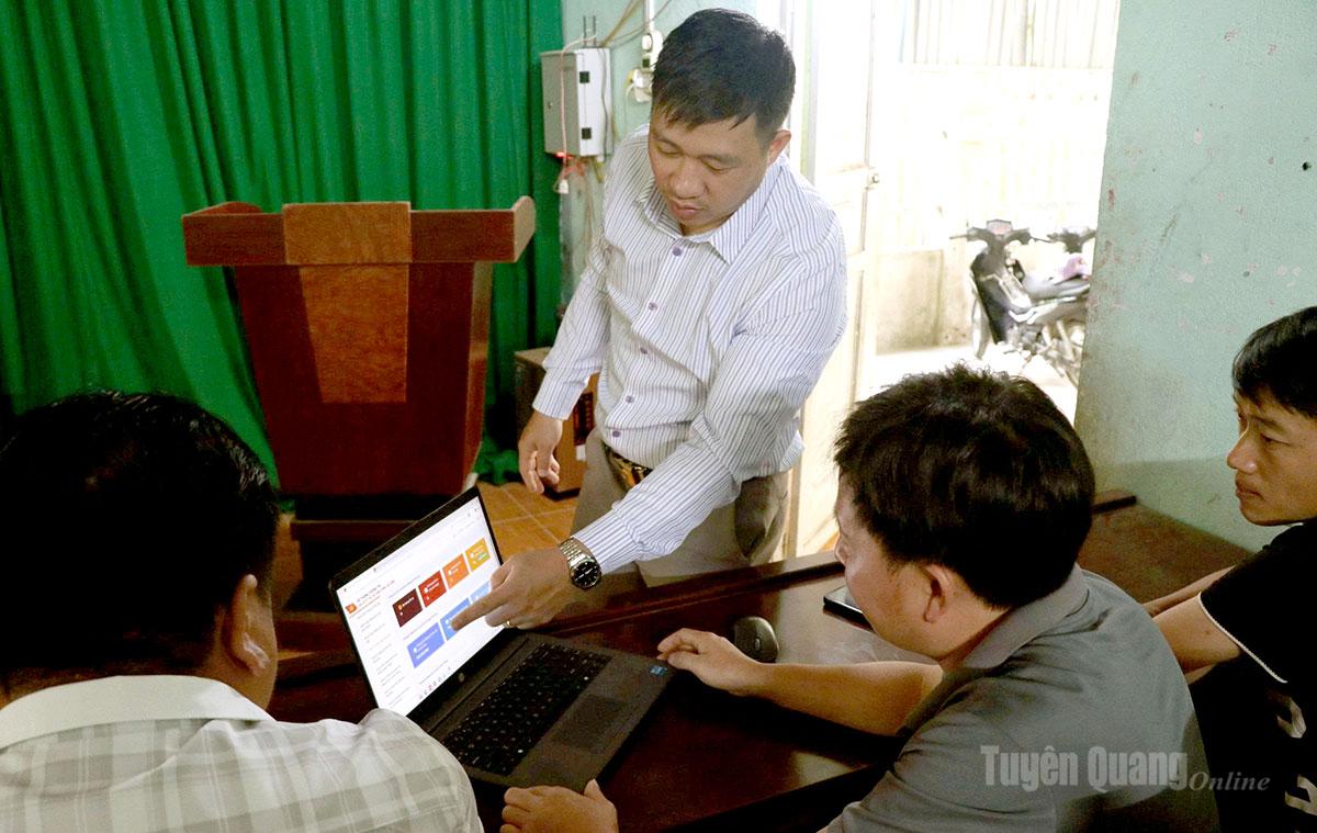 Đảng viên tiên phong chuyển đổi số