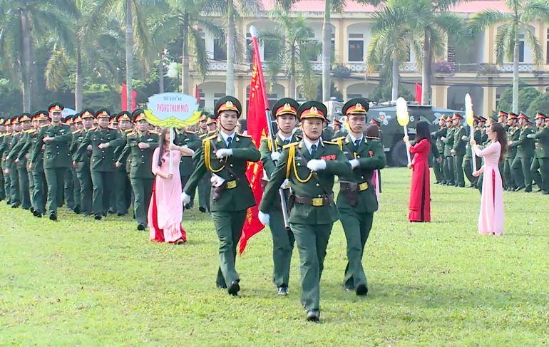 Cán bộ, chiến sĩ Bộ CHQS tỉnh trong lễ ra quân huấn luyện năm 2019. Ảnh: Đăng Ninh